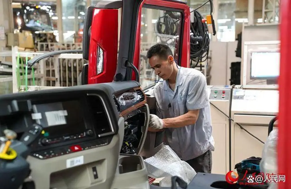 【SHACMAN GROUP】Exploring the smart manufacturing of heavy-duty trucks -7