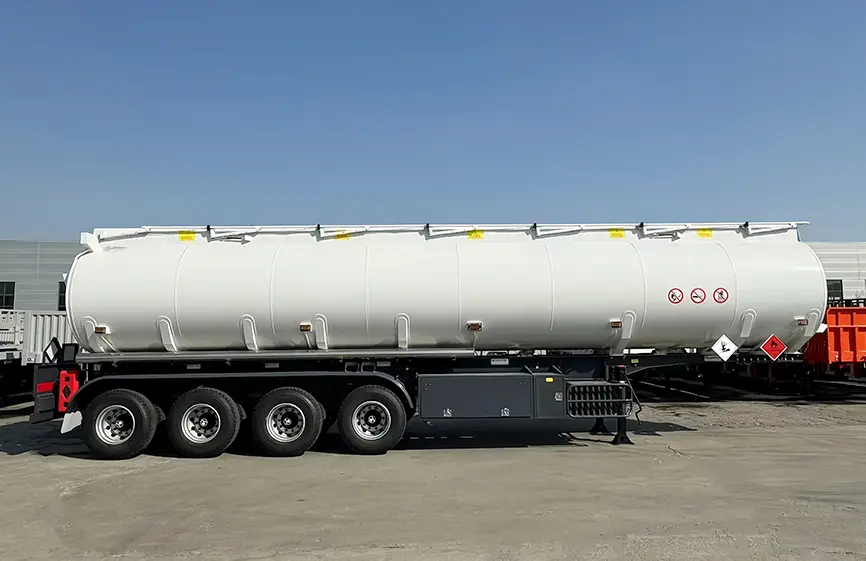 Shacman 4 Axle Oil Tanker Semi-Trailer-1