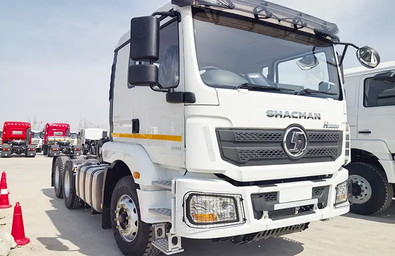 Shacman H3000 6X4 Tractor Truck-4