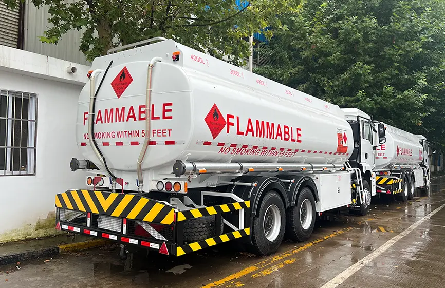 Shacman H3000S 6×4 Fuel Tanker Truck-2