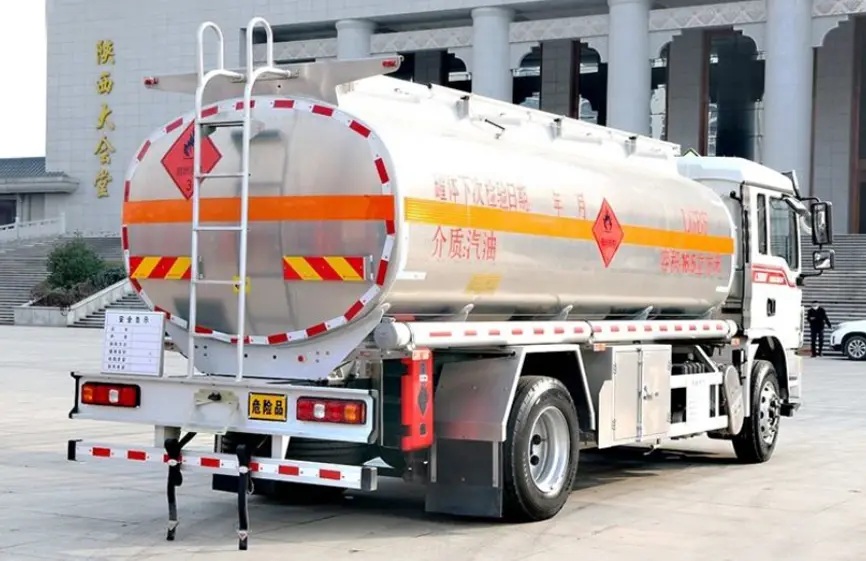 Shacman L3000 Oil Tank Truck-13