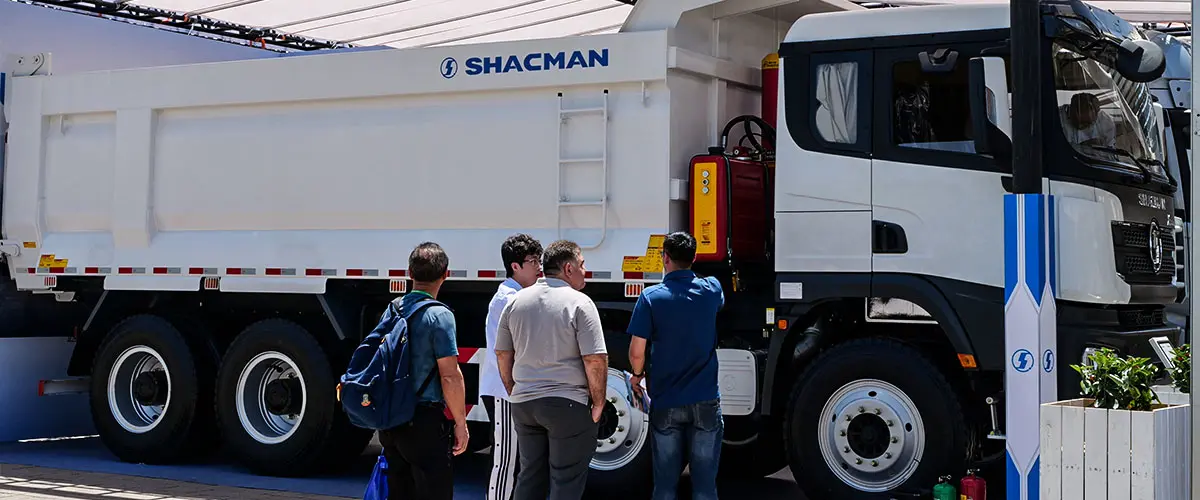 SHACMAN Trucks Ignite the Passion of the 137th Canton Fair-1