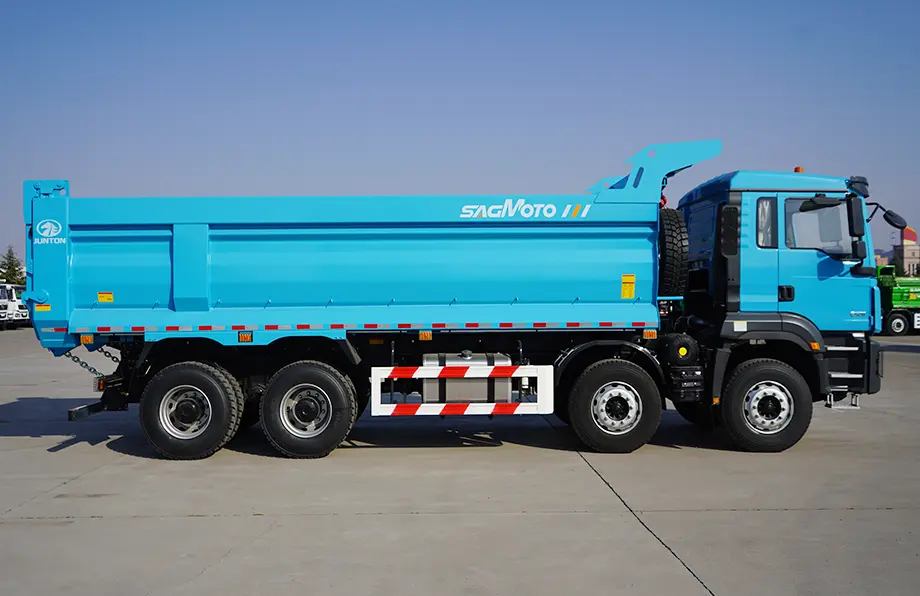 Shacman X3s 8×4 30ton U-shaped Dump Truck-4