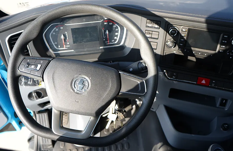 Shacman X3s 8×4 30ton U-shaped Dump Truck-8